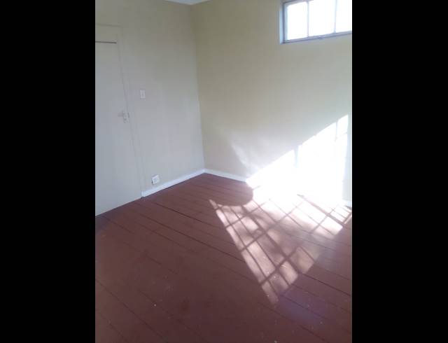 1 bed property to rent in KENSINGTON